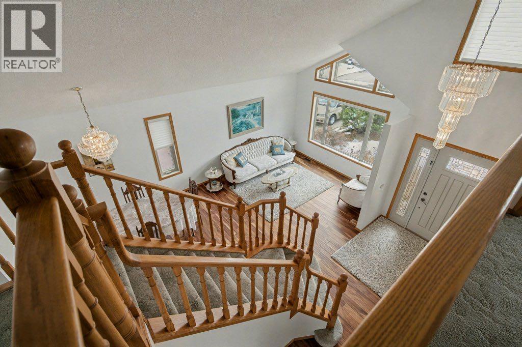 16 Straddock Crescent SW, Calgary, Alberta  T3H 2S8 - Photo 29 - A2297214