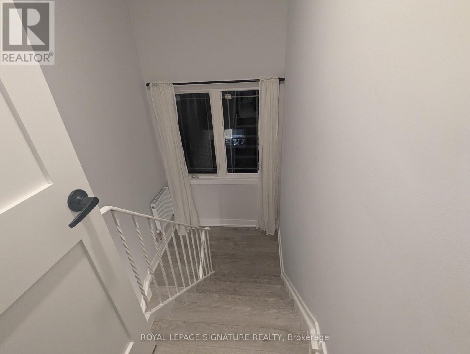2 - 28 Leduc Drive, Toronto (Rexdale-Kipling), Ontario  M9W 2A7 - Photo 3 - W12945024
