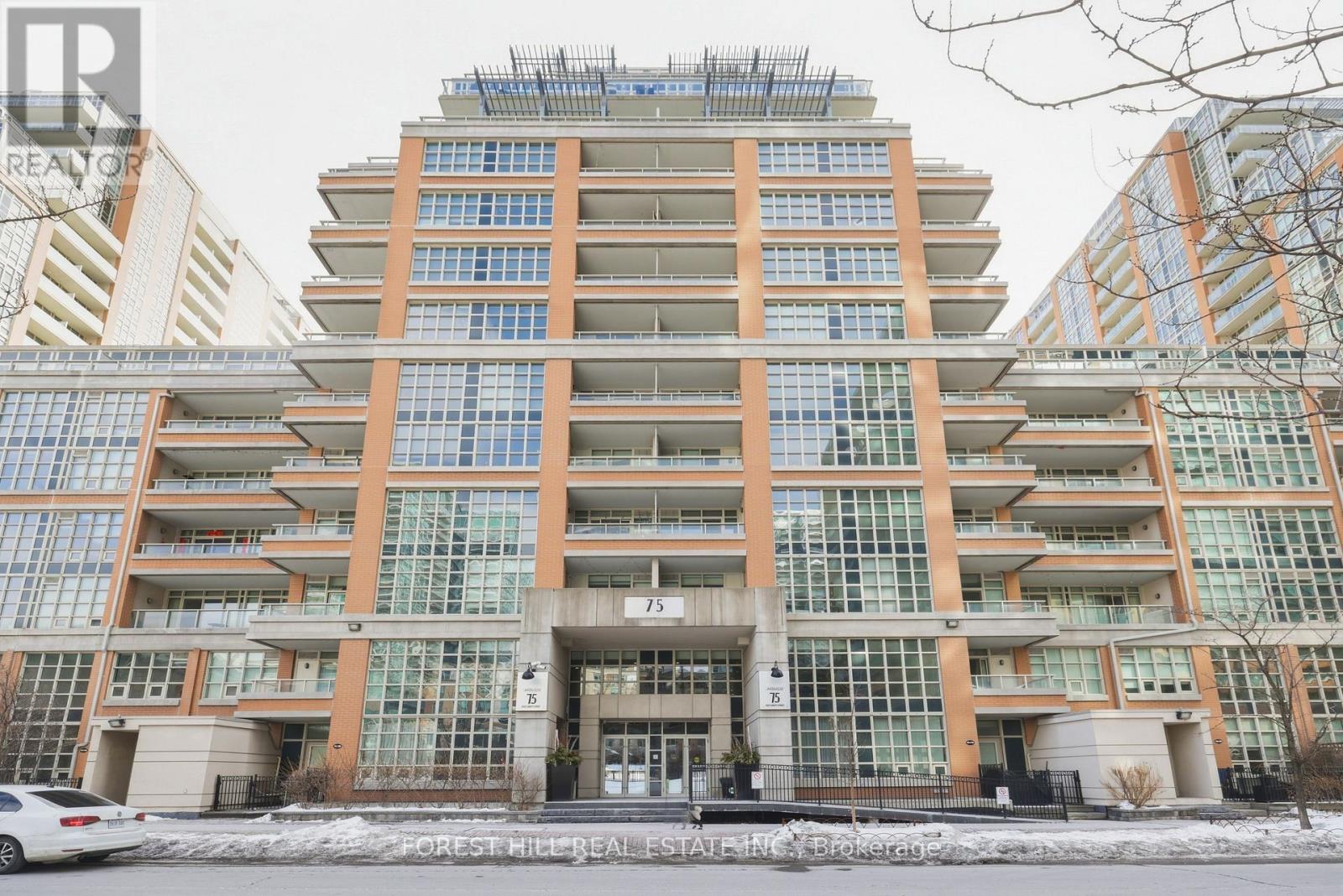 2207 - 75 EAST LIBERTY STREET Toronto (Niagara), ON M6K 3R3