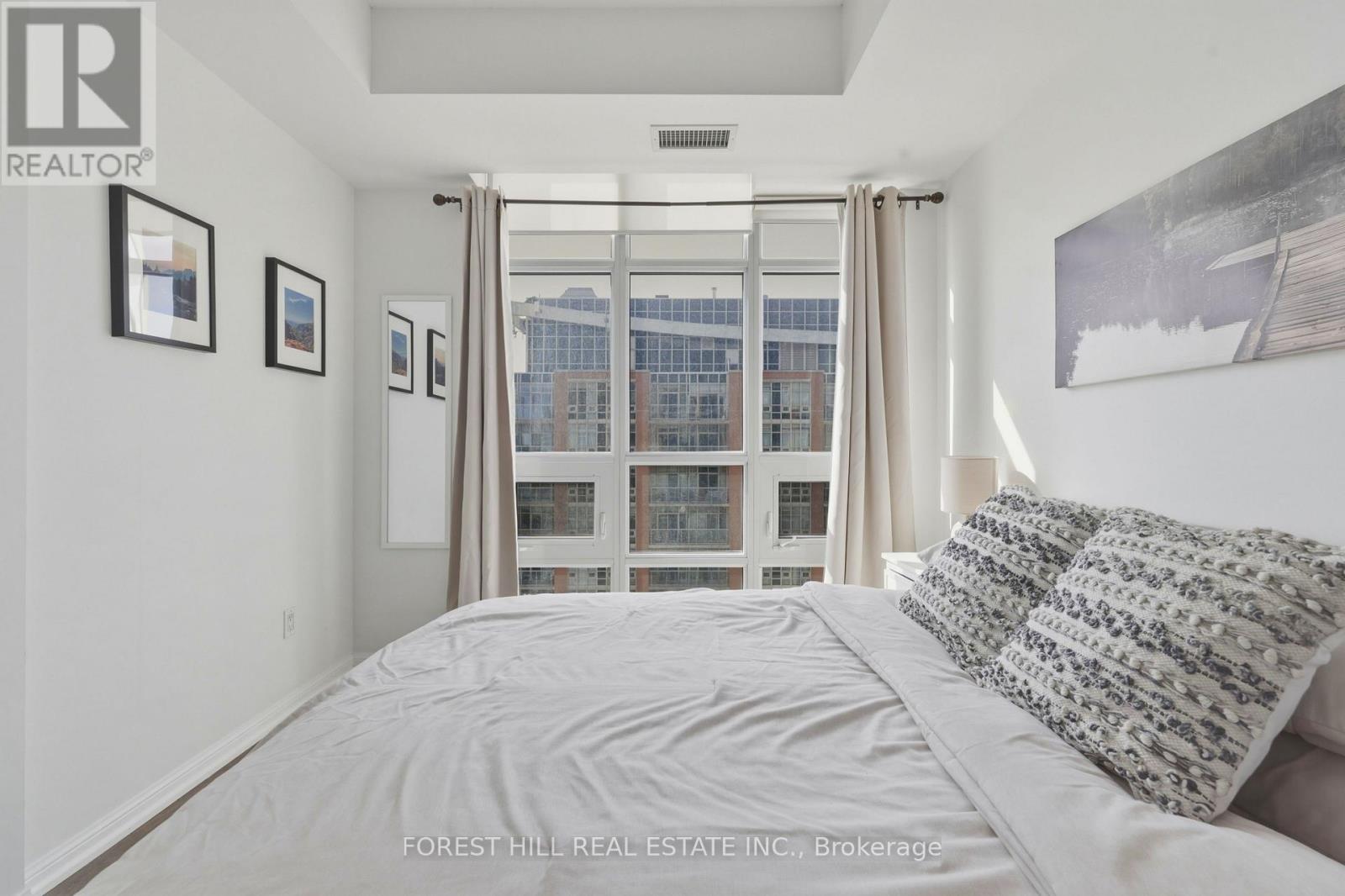 2207 - 75 East Liberty Street, Toronto, Ontario  M6K 3R3 - Photo 12 - C12964230