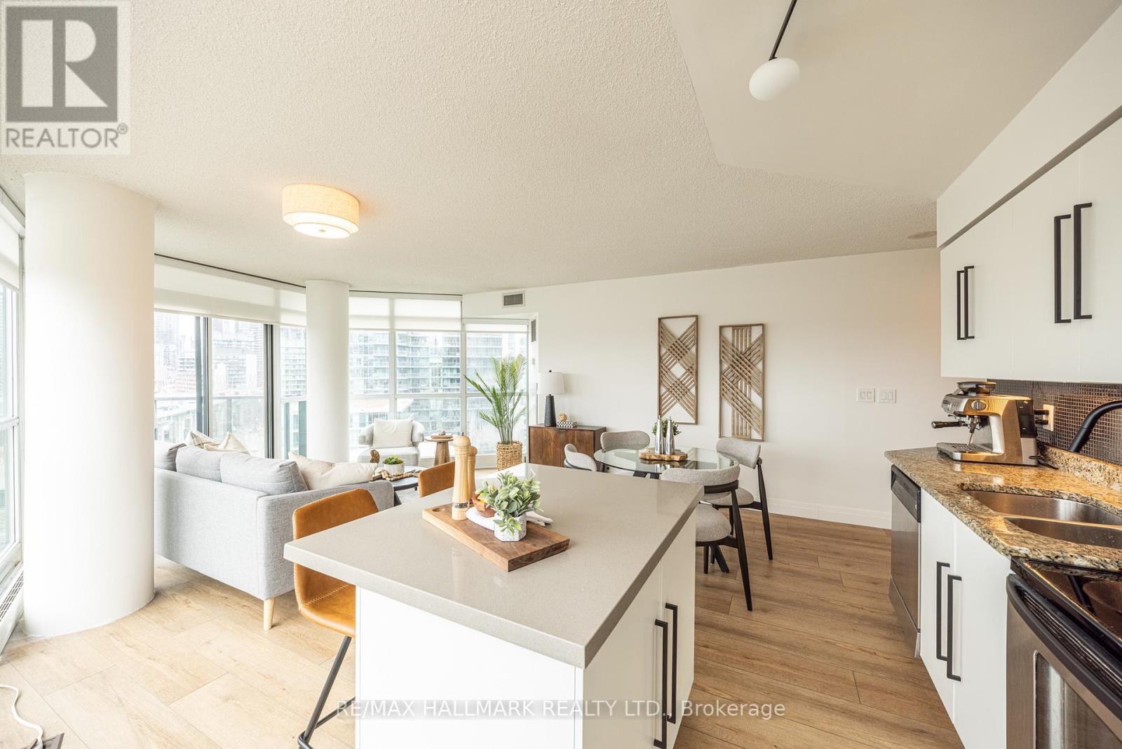 1120 - 231 Fort York Boulevard, Toronto, Ontario  M5V 1B2 - Photo 6 - C12964232