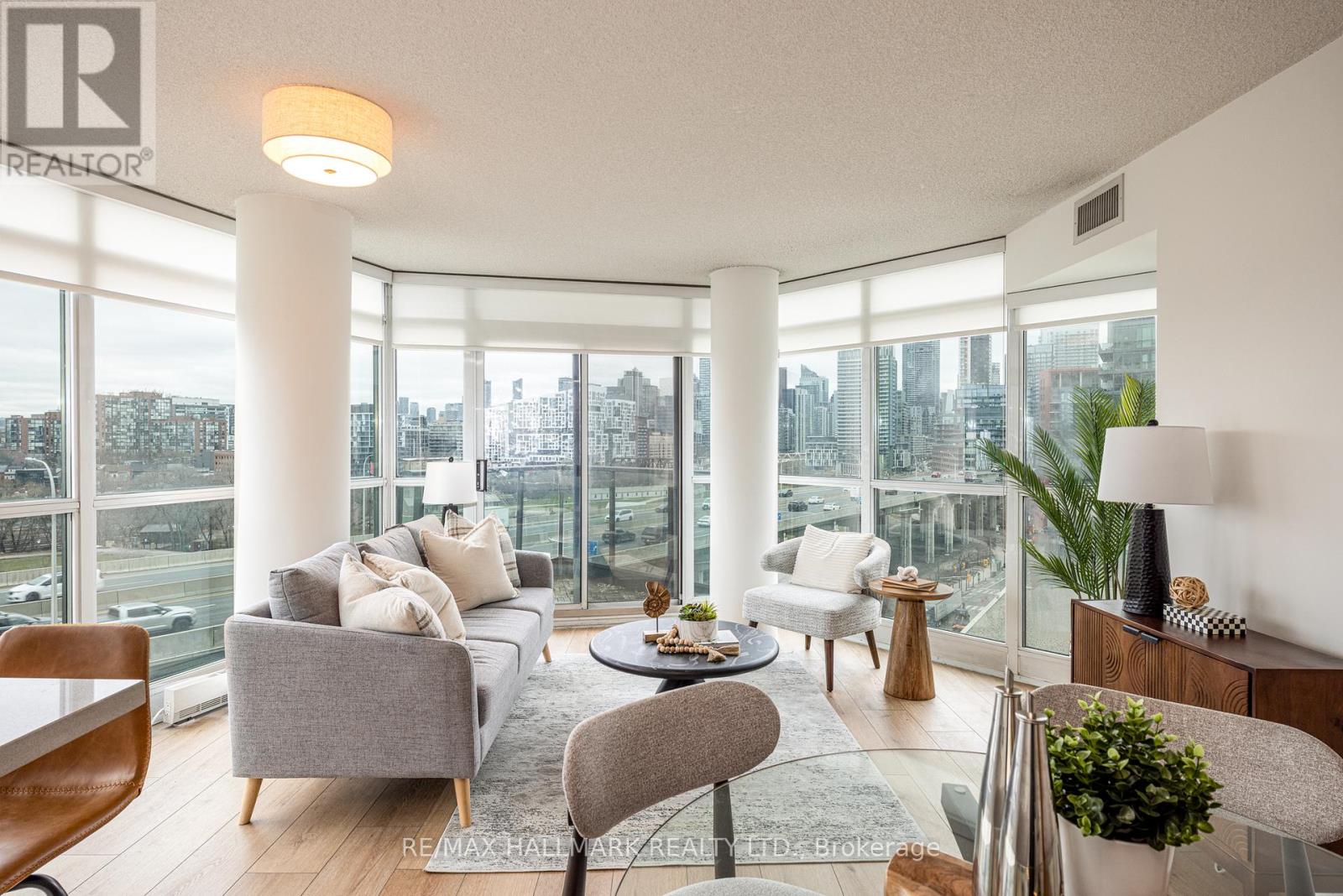 1120 - 231 Fort York Boulevard, Toronto, Ontario  M5V 1B2 - Photo 8 - C12964232