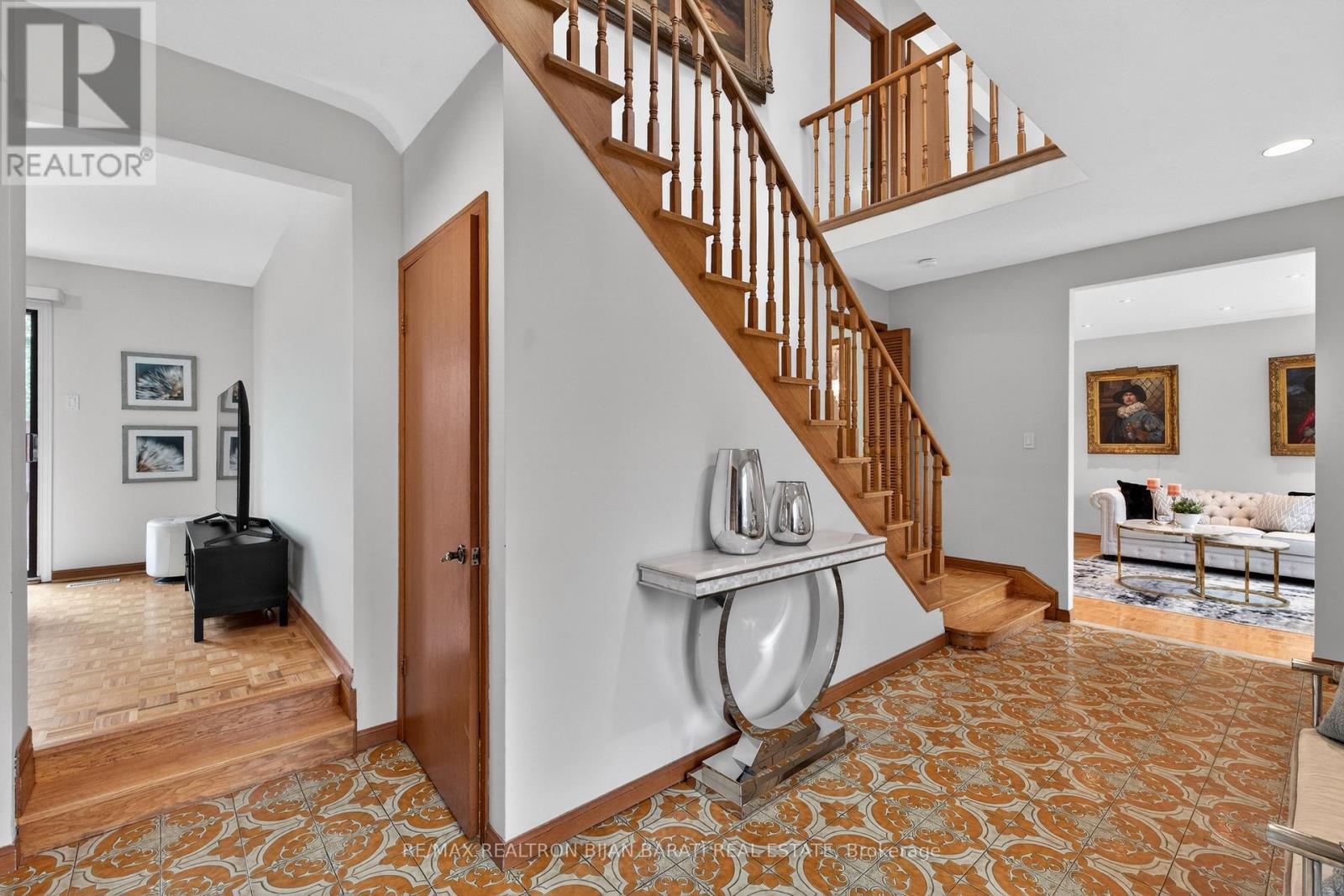 18 Tigerlily Court, Toronto, Ontario  M2M 4E4 - Photo 18 - C12964268