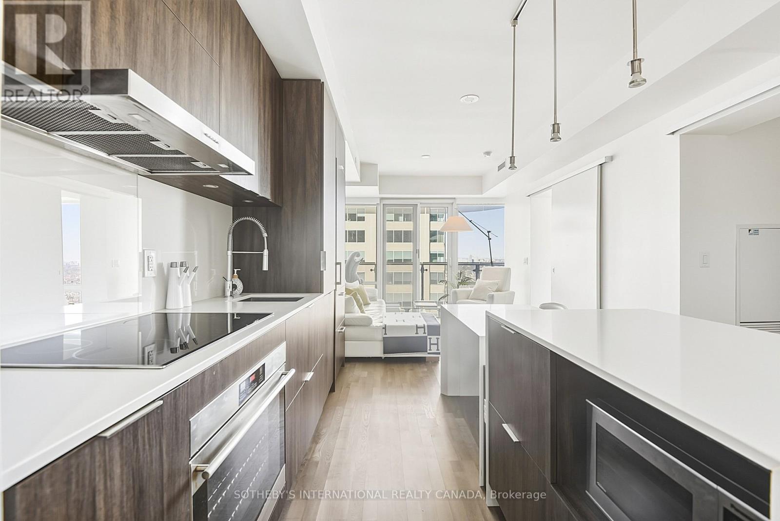 2712 - 1 Bloor Street E, Toronto, Ontario  M4W 0A8 - Photo 10 - C12964348