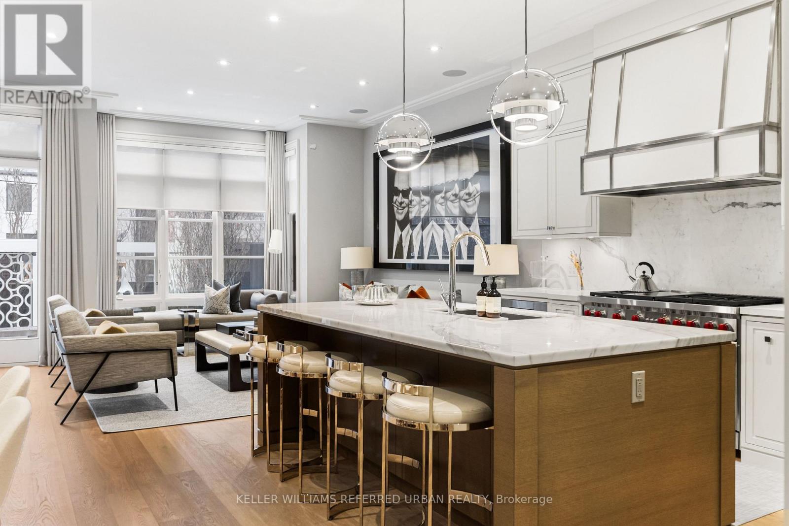 130 B Farnham Avenue, Toronto, Ontario  M4V 1H4 - Photo 13 - C12964354