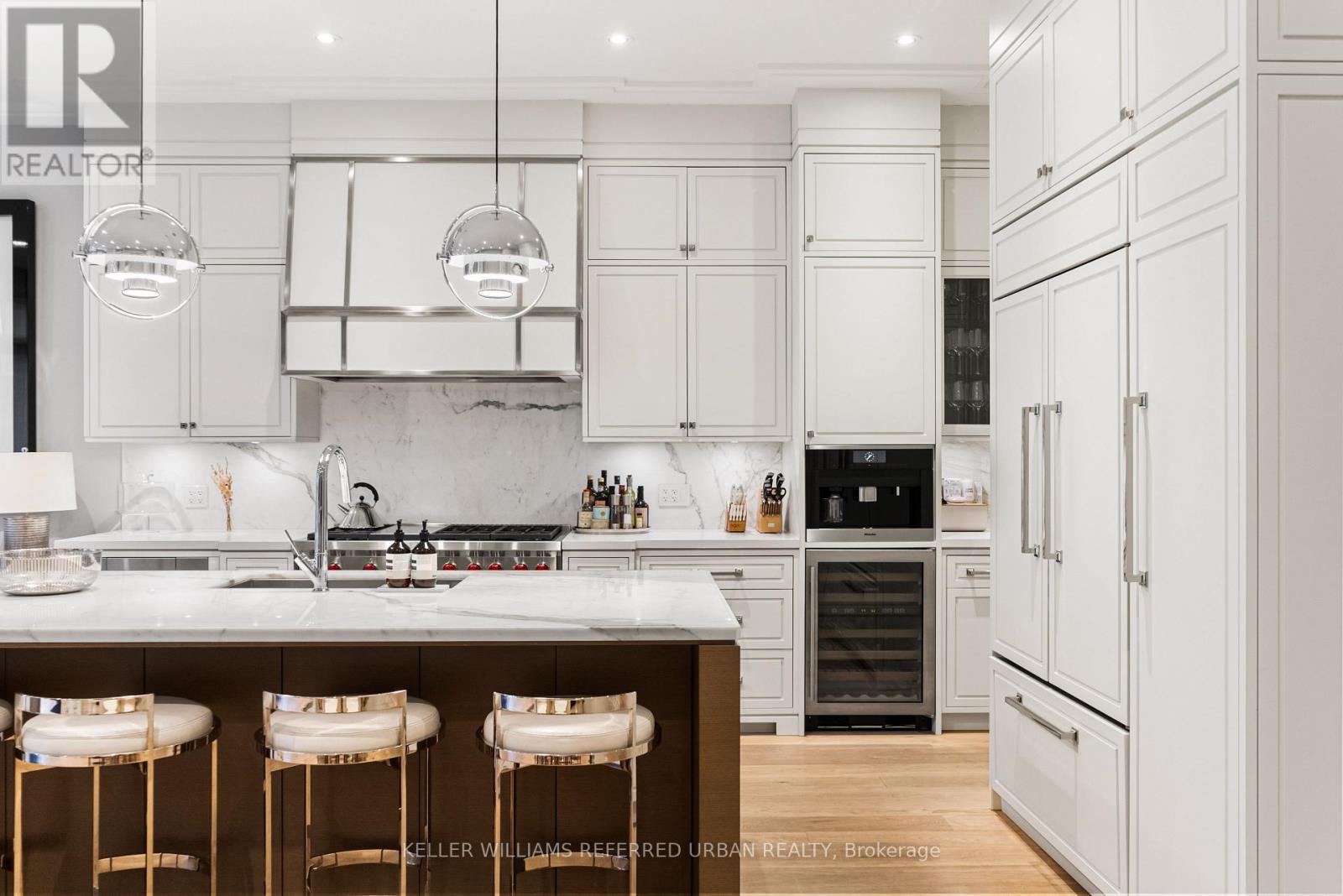 130 B Farnham Avenue, Toronto, Ontario  M4V 1H4 - Photo 16 - C12964354