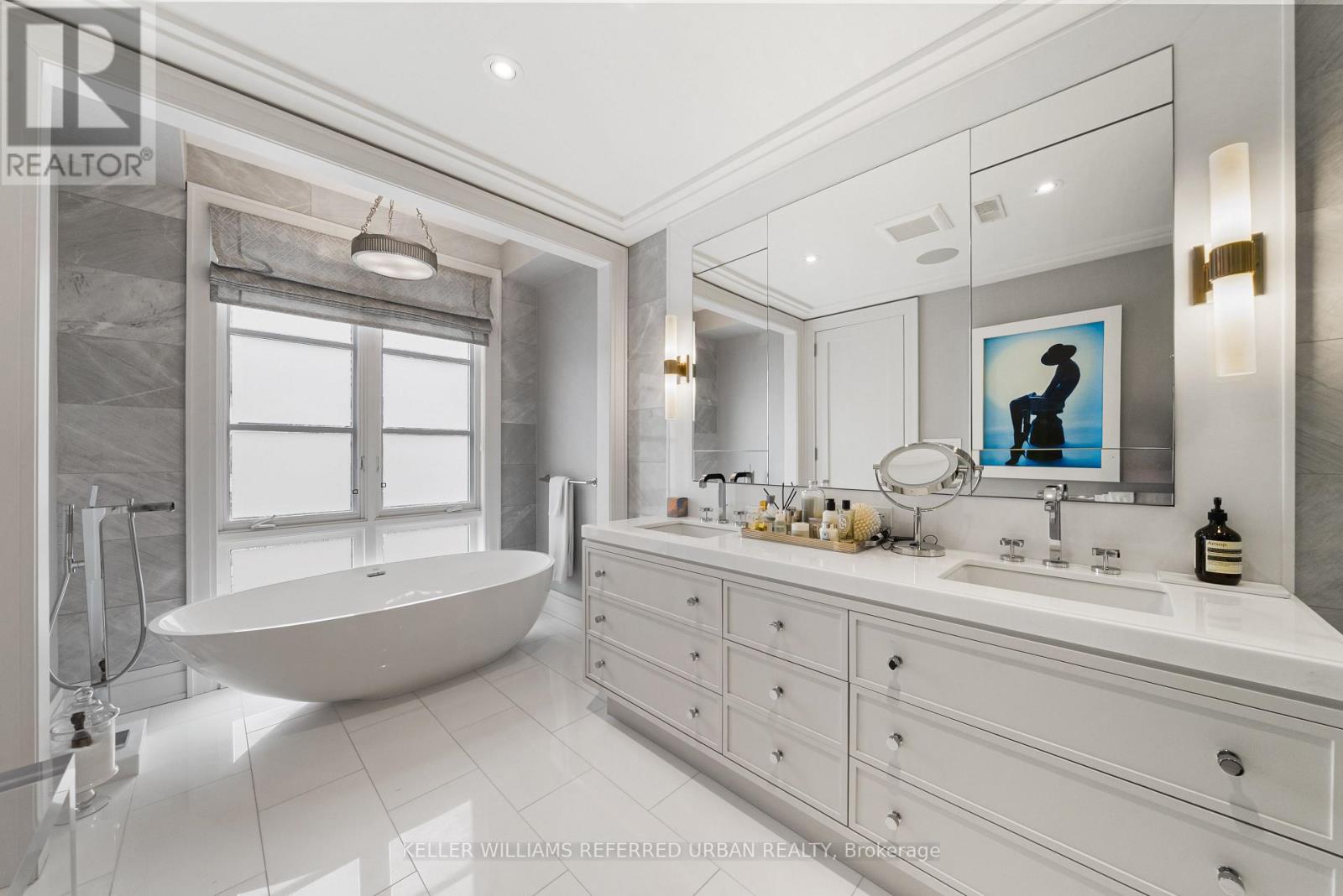 130 B Farnham Avenue, Toronto, Ontario  M4V 1H4 - Photo 32 - C12964354