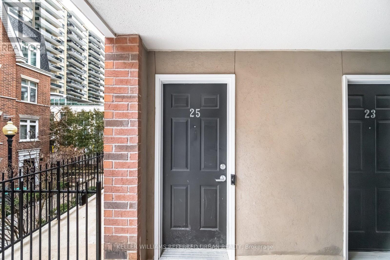 25 - 83 Lillian Street, Toronto, Ontario  M4S 2H7 - Photo 3 - C12964376