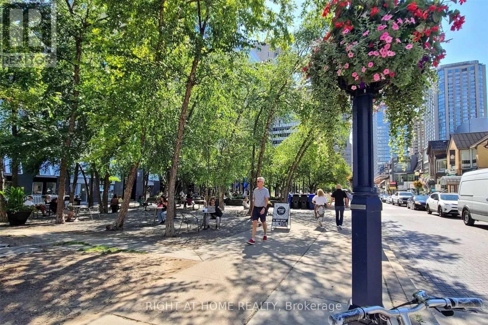 408 - 88 Cumberland Street, Toronto, Ontario  M5R 1A3 - Photo 24 - C12964378