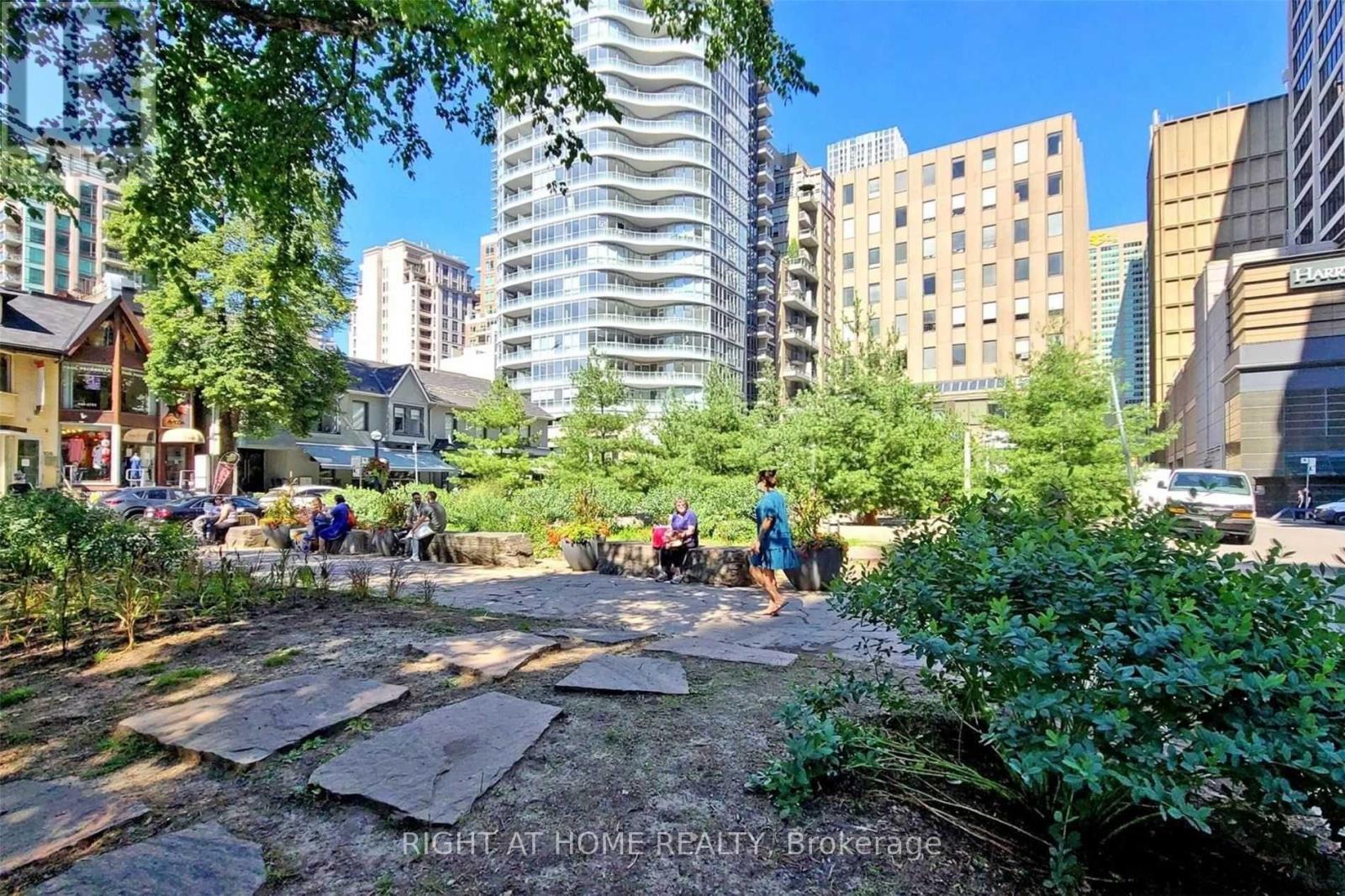 408 - 88 Cumberland Street, Toronto, Ontario  M5R 1A3 - Photo 25 - C12964378