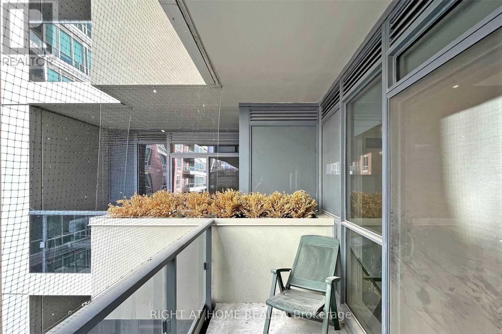 408 - 88 Cumberland Street, Toronto, Ontario  M5R 1A3 - Photo 36 - C12964378