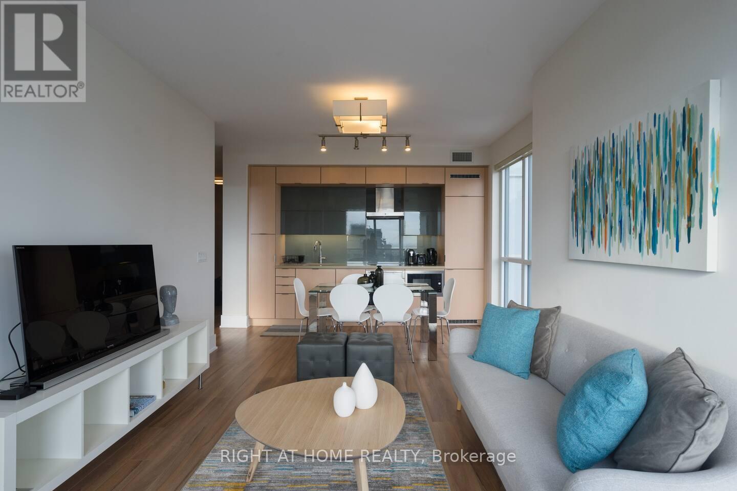 2512 - 300 Front Street W, Toronto, Ontario  M5V 0E9 - Photo 22 - C12964380