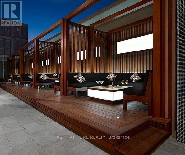 2512 - 300 Front Street W, Toronto, Ontario  M5V 0E9 - Photo 6 - C12964380