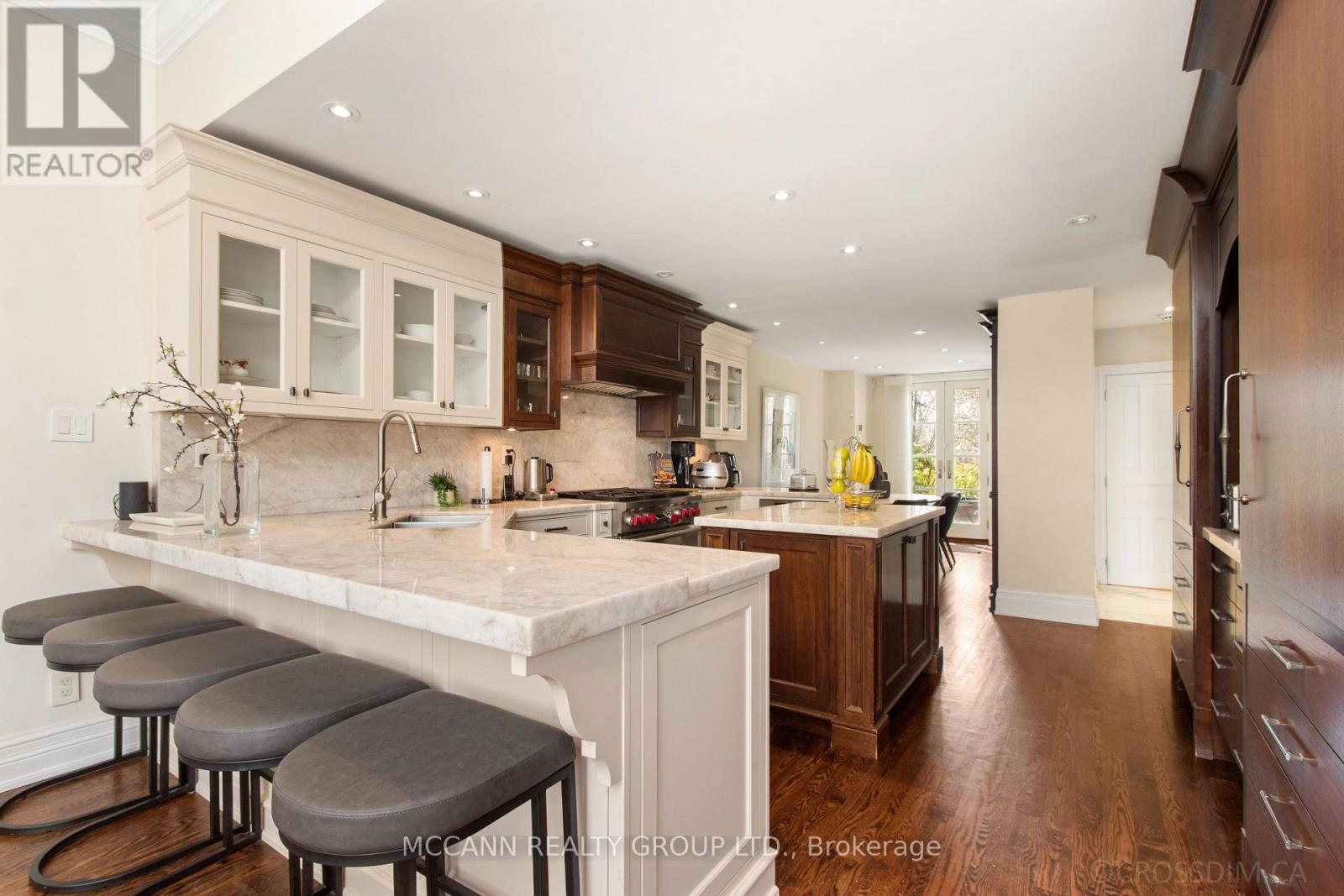 27 Strathgowan Crescent, Toronto, Ontario  M4N 2Z6 - Photo 16 - C12964454