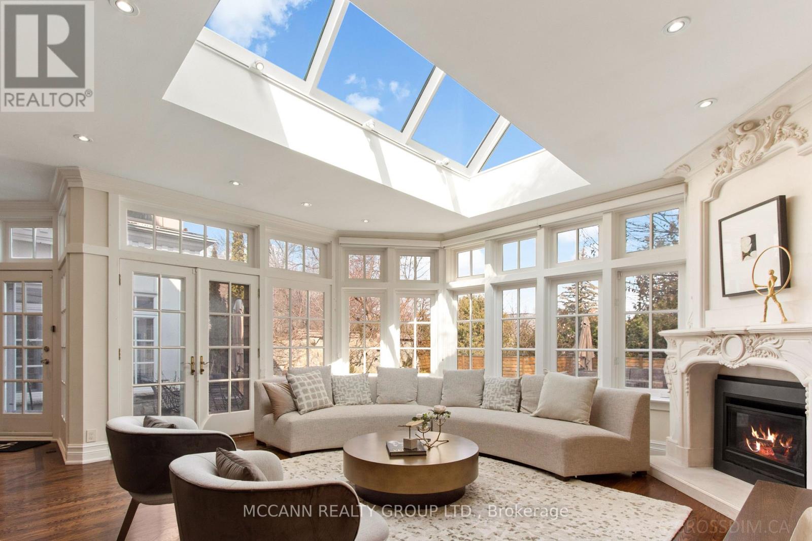 27 Strathgowan Crescent, Toronto, Ontario  M4N 2Z6 - Photo 20 - C12964454