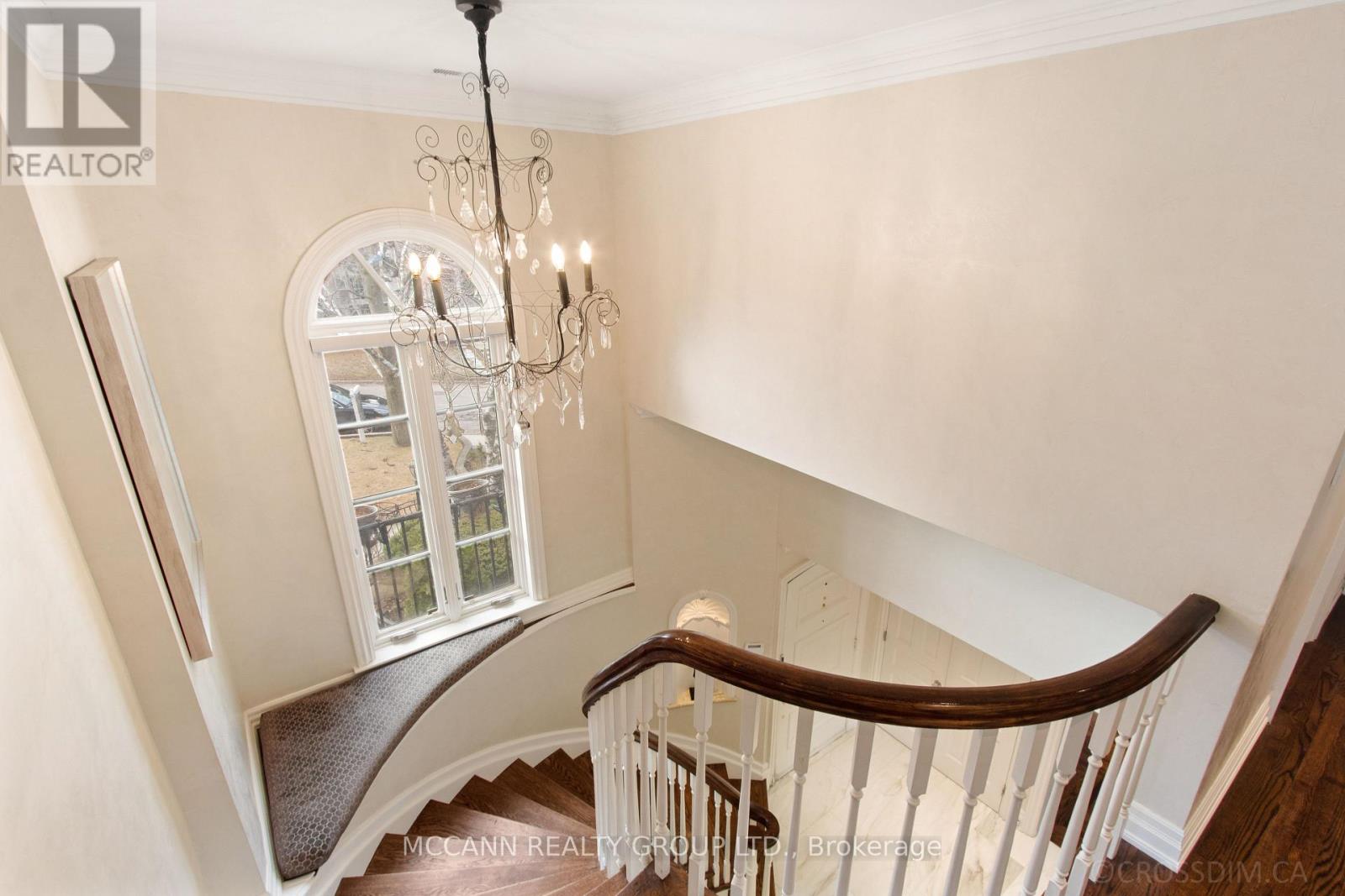 27 Strathgowan Crescent, Toronto, Ontario  M4N 2Z6 - Photo 23 - C12964454