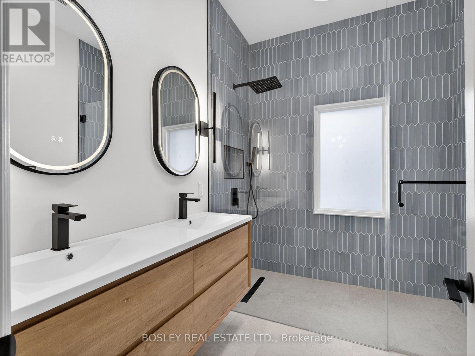 103 Manning Avenue, Toronto, Ontario  M6J 2K6 - Photo 25 - C12964488