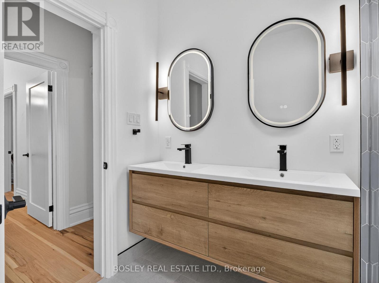 103 Manning Avenue, Toronto, Ontario  M6J 2K6 - Photo 26 - C12964488