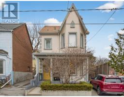 103 MANNING AVENUE, Toronto, Ontario