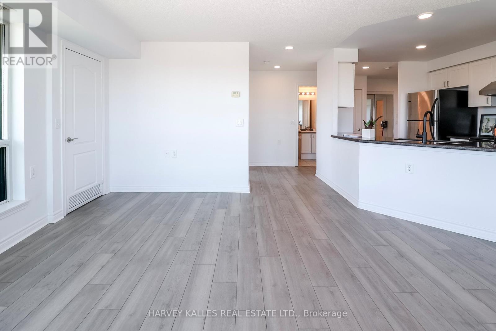 803 - 1030 Sheppard Avenue W, Toronto, Ontario  M3H 2T6 - Photo 8 - C12964490