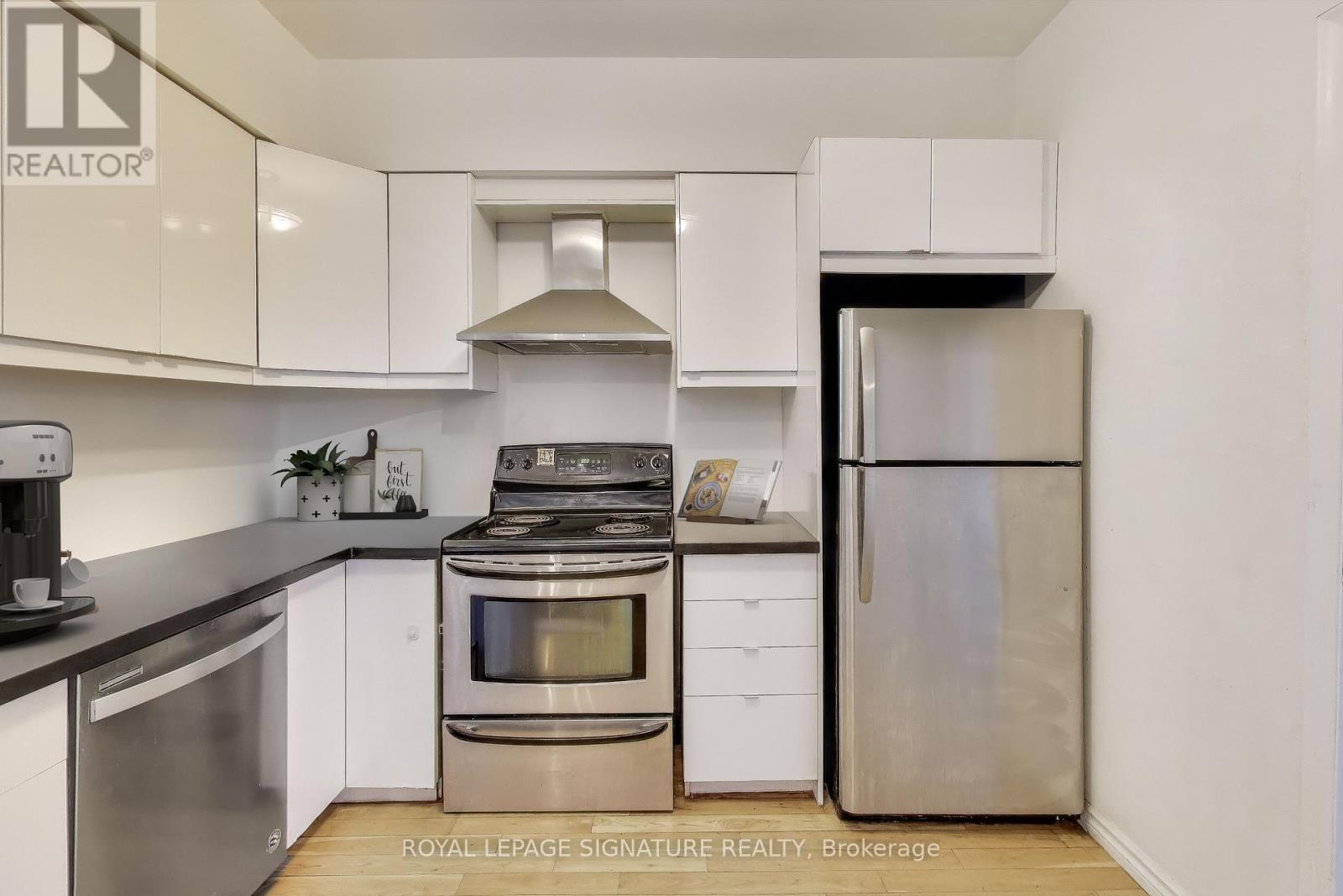 9 Havelock Street, Toronto, Ontario  M6H 3B3 - Photo 8 - C12964516