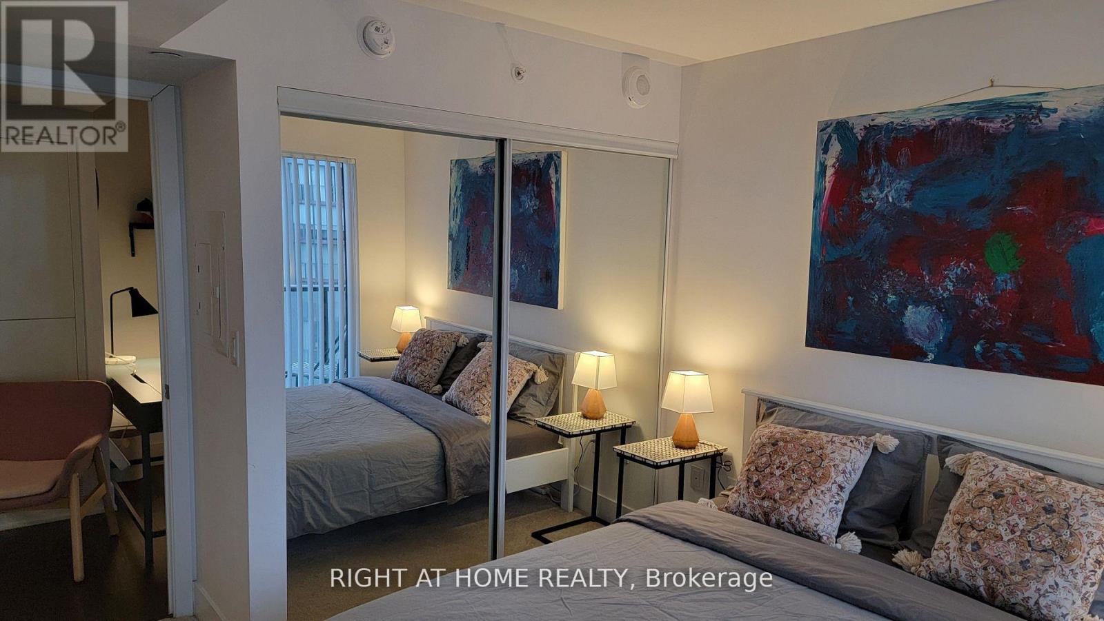 2404 - 955 Bay Street, Toronto, Ontario  M5S 0C6 - Photo 14 - C12964558