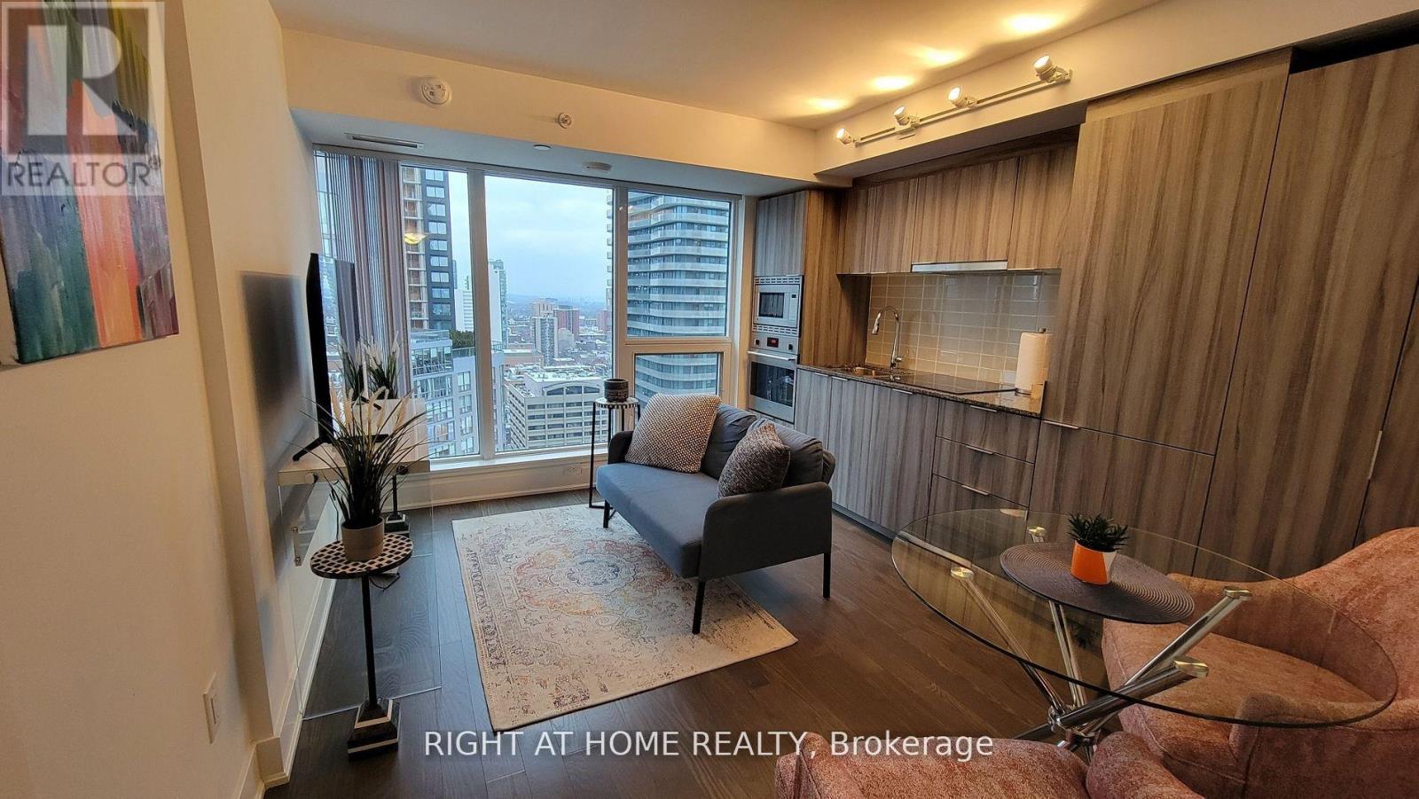 2404 - 955 Bay Street, Toronto, Ontario  M5S 0C6 - Photo 8 - C12964558