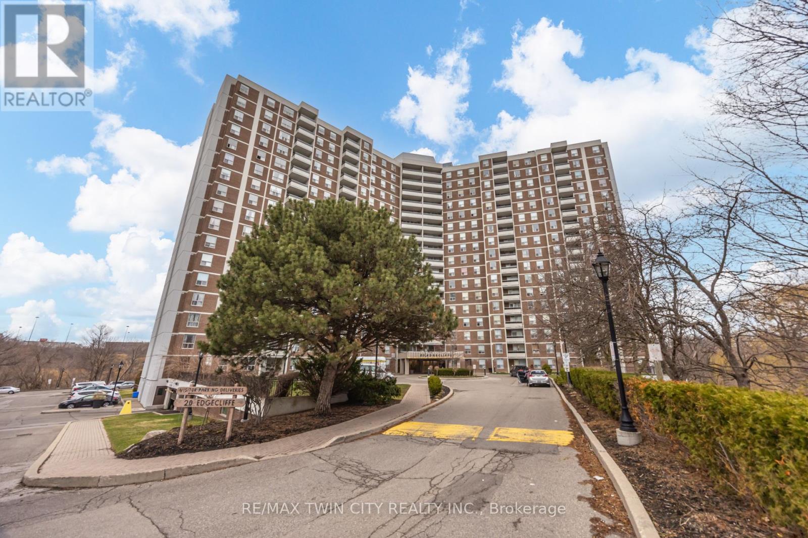 #304 - 20 EDGECLIFF GOLFWAY, Toronto, Ontario