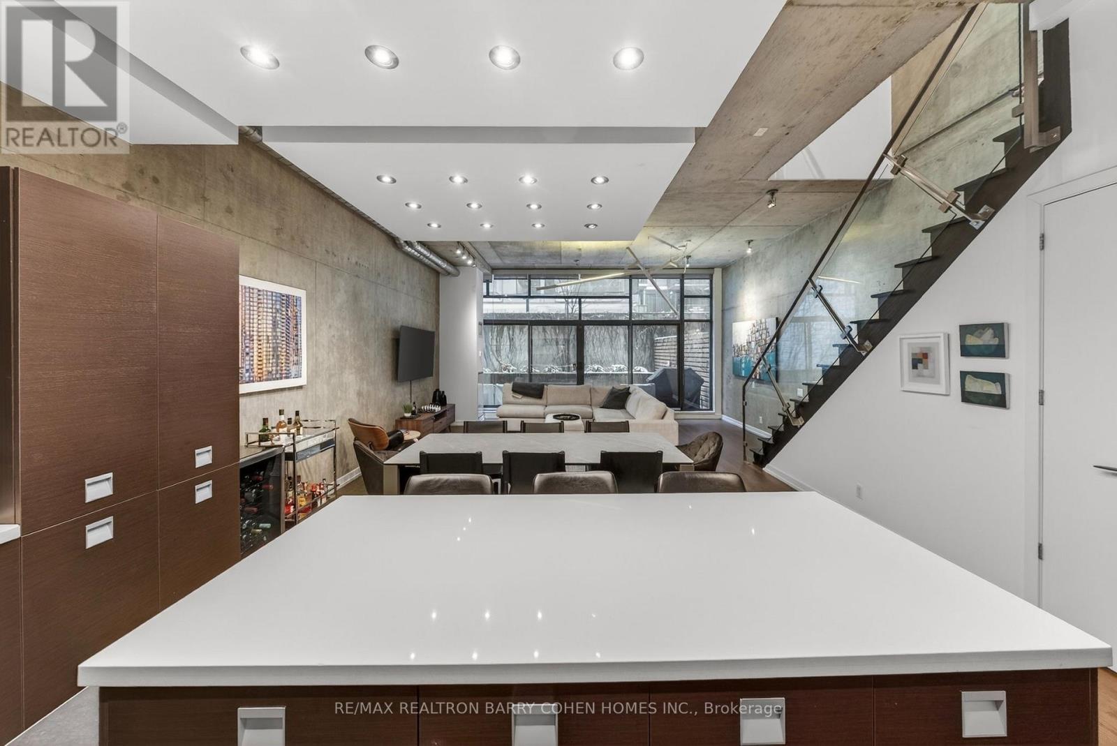 Th4 - 10 Morrison Street, Toronto, Ontario  M5V 2T8 - Photo 10 - C12964610