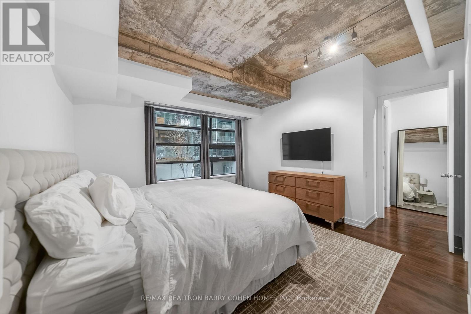 Th4 - 10 Morrison Street, Toronto, Ontario  M5V 2T8 - Photo 24 - C12964610