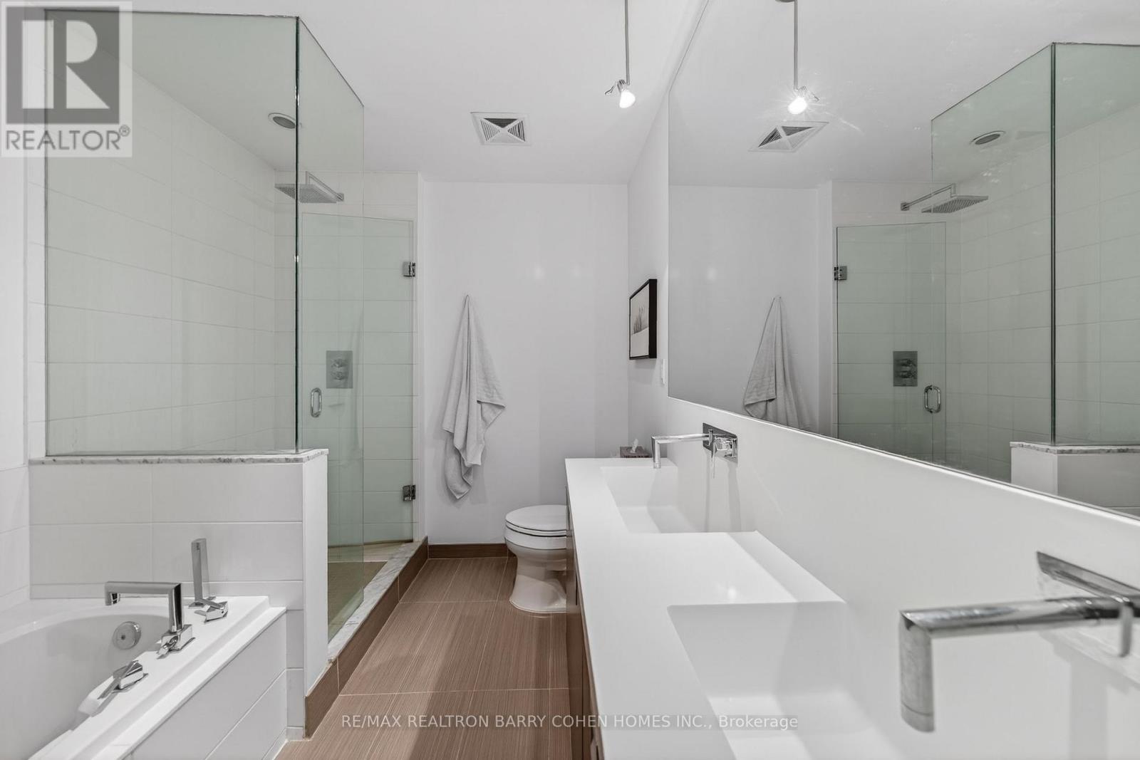 Th4 - 10 Morrison Street, Toronto, Ontario  M5V 2T8 - Photo 28 - C12964610