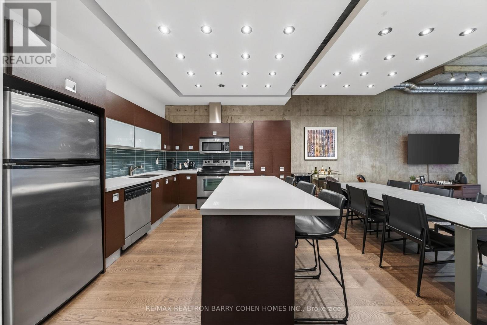 Th4 - 10 Morrison Street, Toronto, Ontario  M5V 2T8 - Photo 4 - C12964610