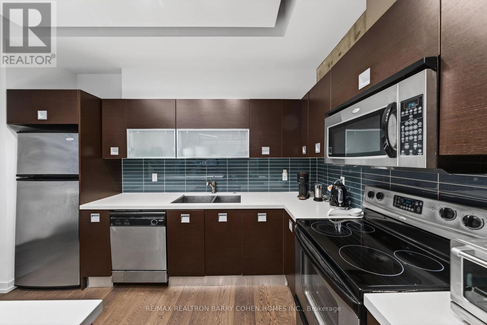 Th4 - 10 Morrison Street, Toronto, Ontario  M5V 2T8 - Photo 6 - C12964610