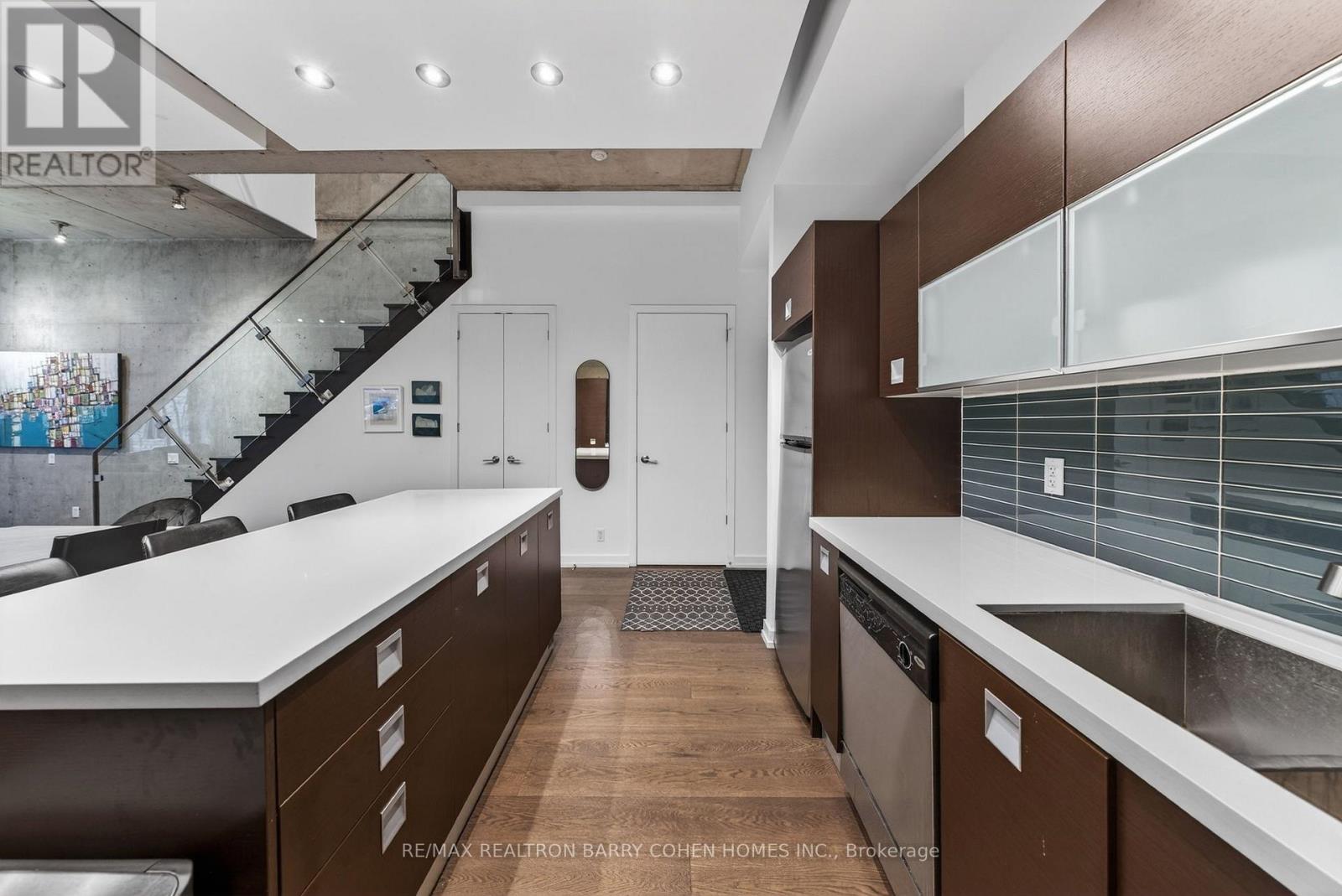 Th4 - 10 Morrison Street, Toronto, Ontario  M5V 2T8 - Photo 7 - C12964610