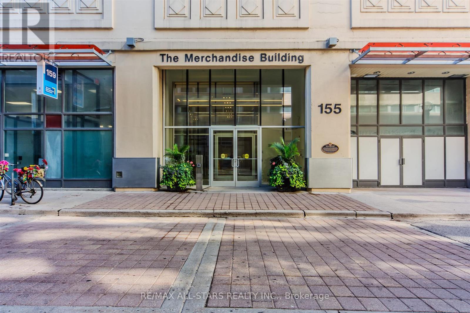 827 - 155 DALHOUSIE STREET, Toronto, Ontario