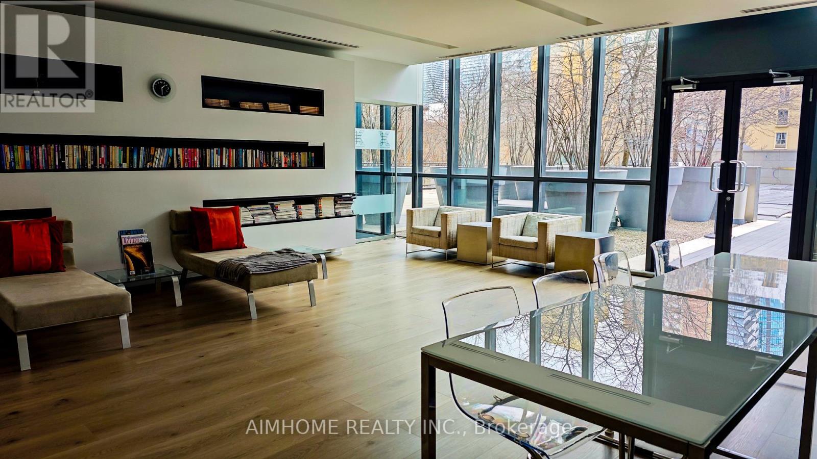 1510 - 110 Charles Street E, Toronto, Ontario  M4Y 1T5 - Photo 24 - C12964686