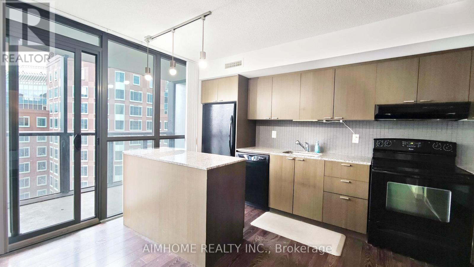 1510 - 110 Charles Street E, Toronto, Ontario  M4Y 1T5 - Photo 4 - C12964686