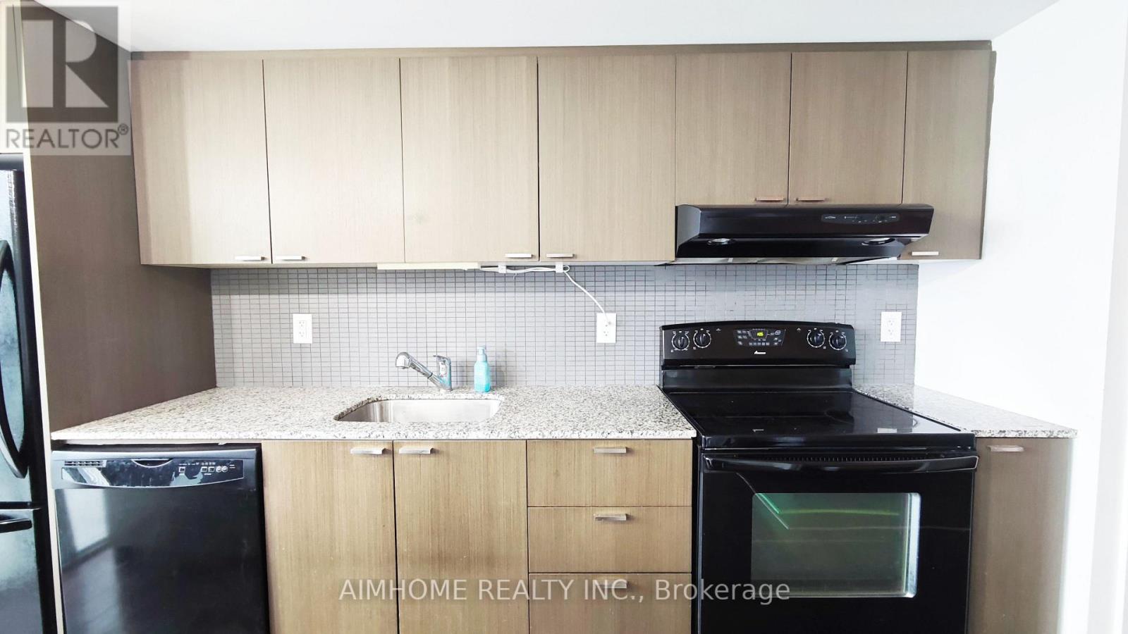 1510 - 110 Charles Street E, Toronto, Ontario  M4Y 1T5 - Photo 5 - C12964686