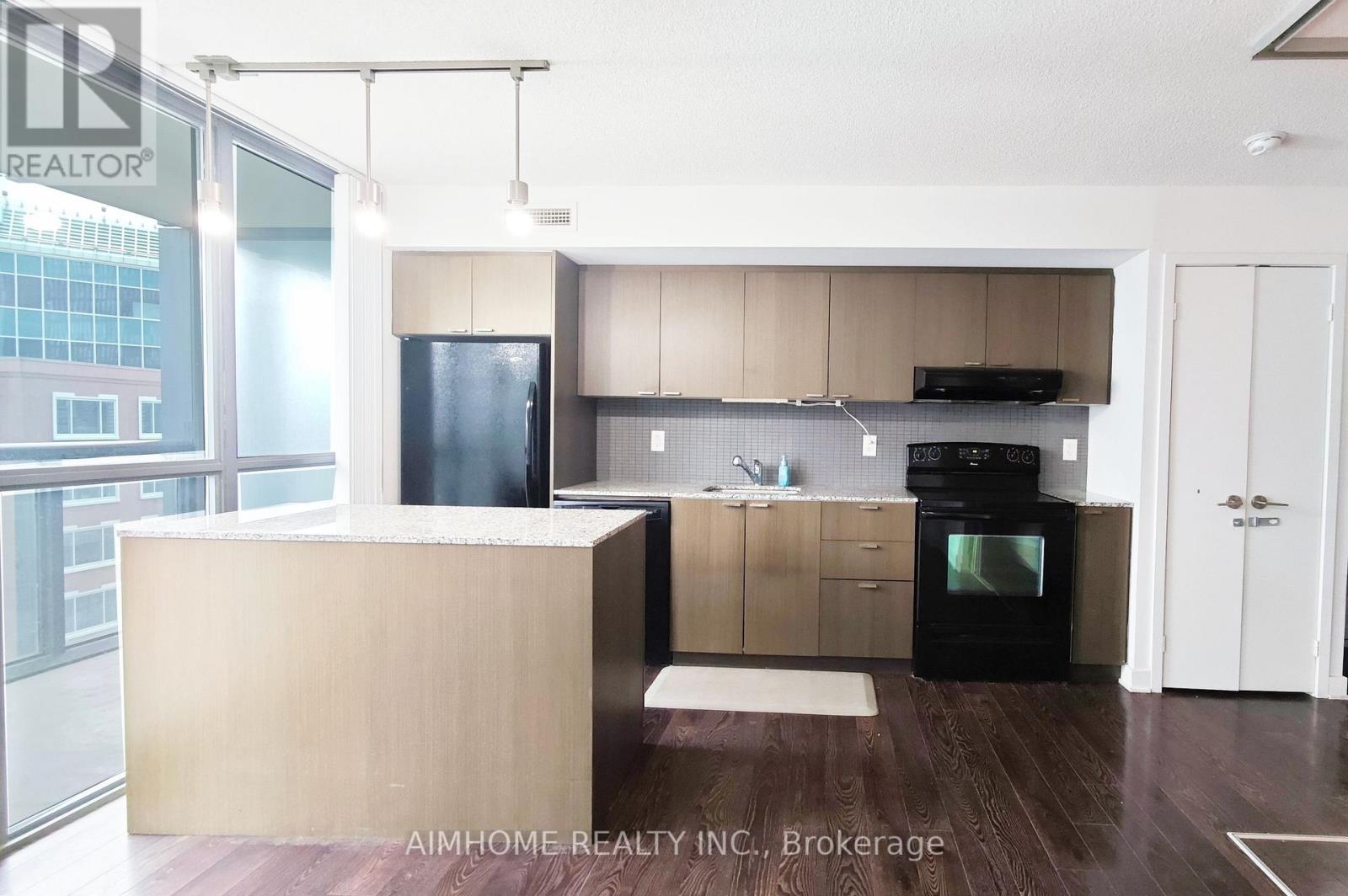 1510 - 110 Charles Street E, Toronto, Ontario  M4Y 1T5 - Photo 6 - C12964686