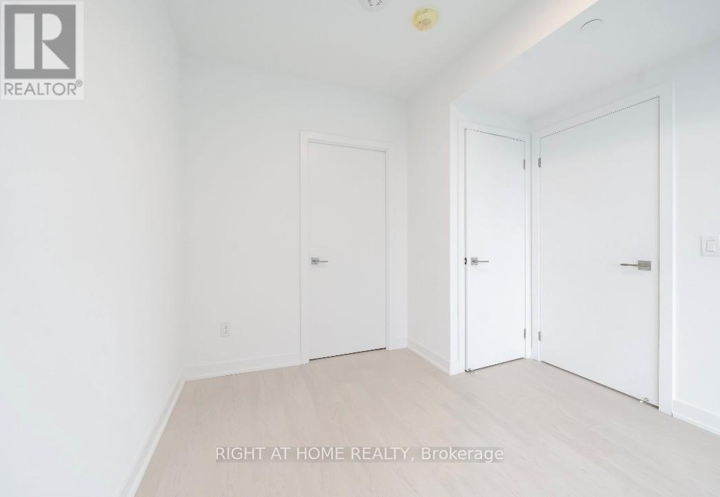 3009 - 252 Church Street, Toronto, Ontario  M5B 0E6 - Photo 4 - C12964742