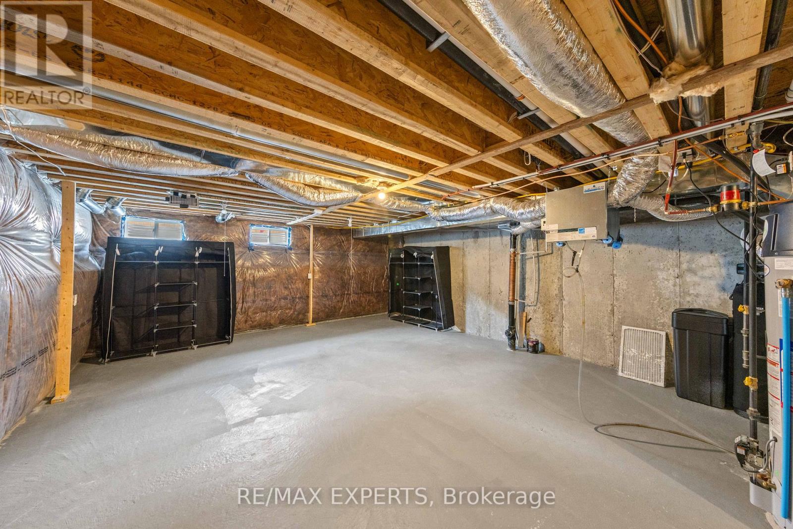 42 Frederick Taylor Way, East Gwillimbury, Ontario  L0G 1M0 - Photo 35 - N12962178