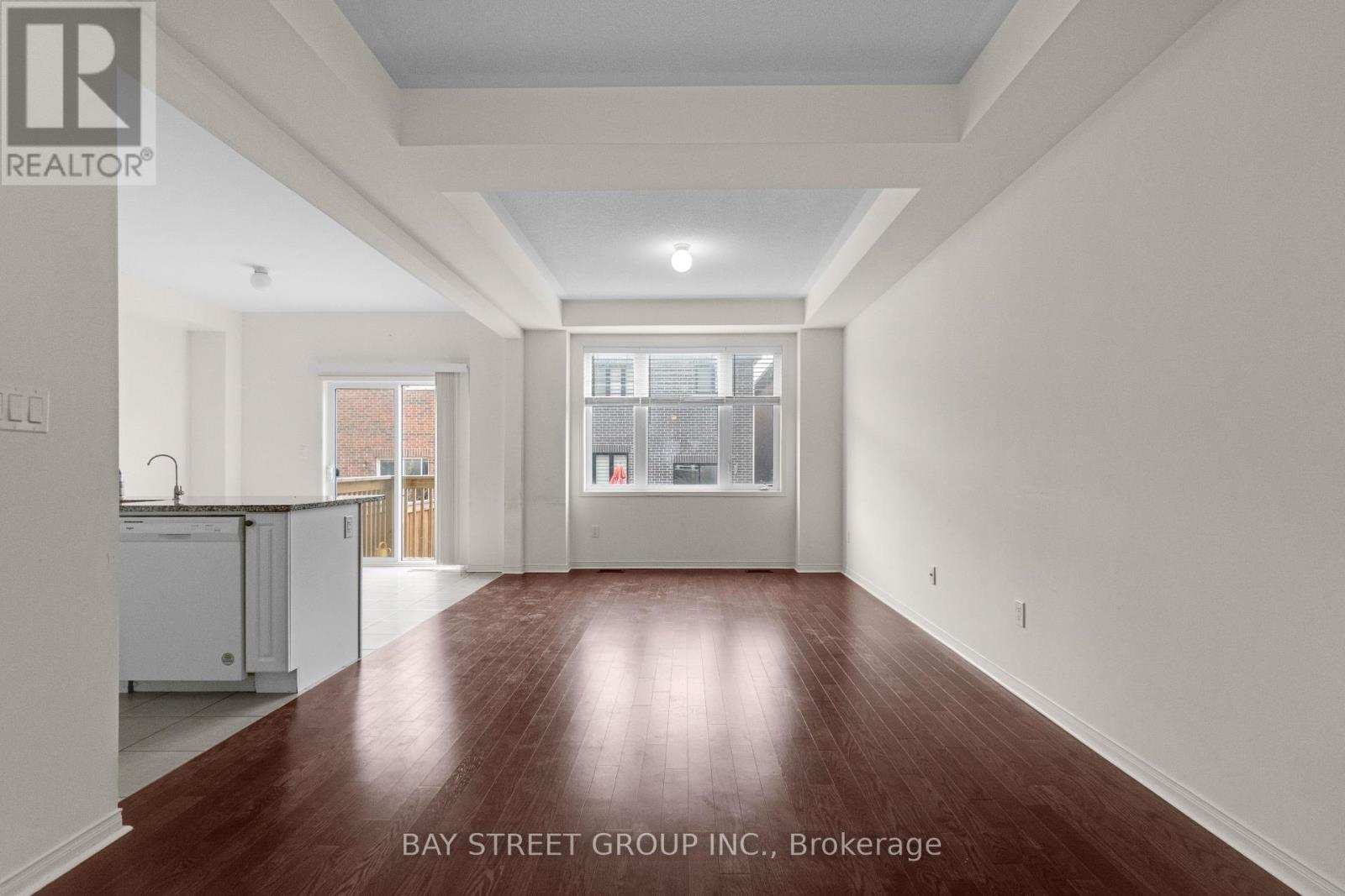 86 Ness Drive, Richmond Hill, Ontario  L4S 0K5 - Photo 7 - N12959950