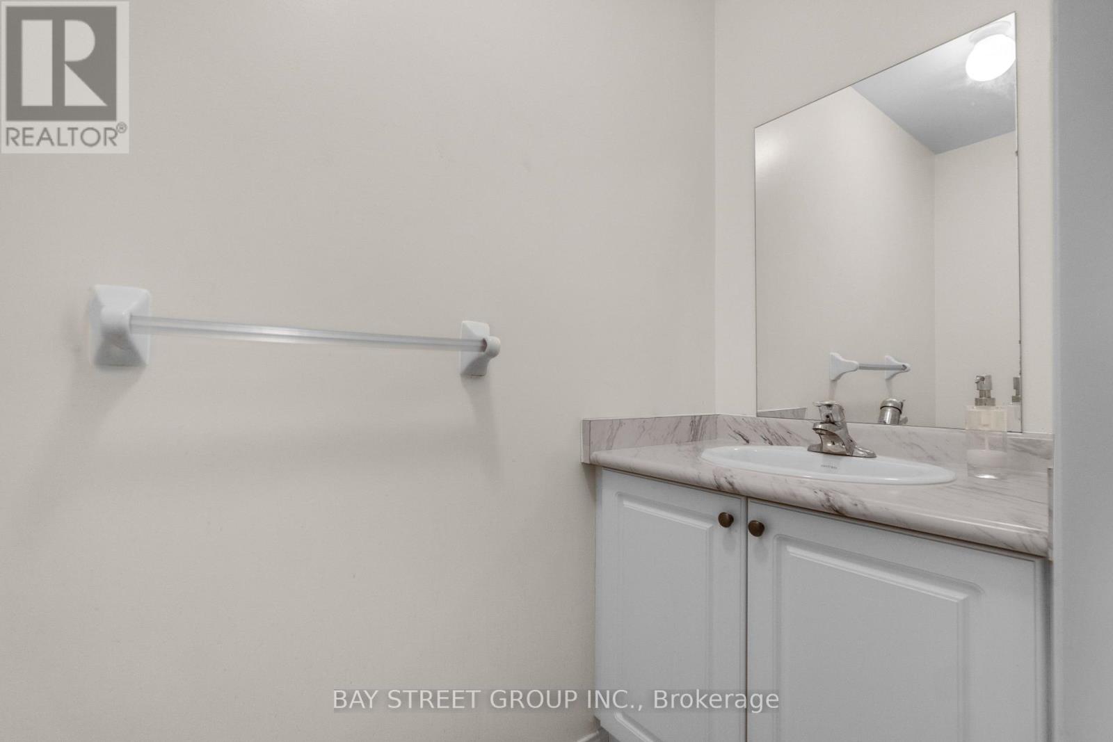 86 Ness Drive, Richmond Hill, Ontario  L4S 0K5 - Photo 14 - N12959950