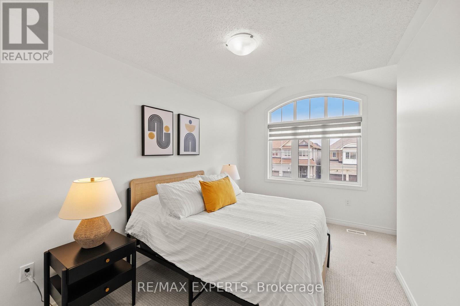 42 Frederick Taylor Way, East Gwillimbury, Ontario  L0G 1M0 - Photo 28 - N12962178