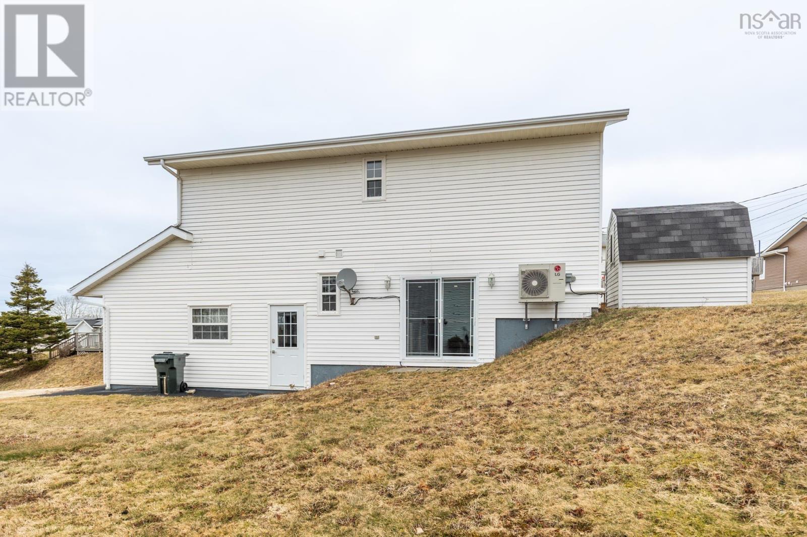 6 Placid Court, Yarmouth, Nova Scotia  B5A 4N5 - Photo 7 - 202601537