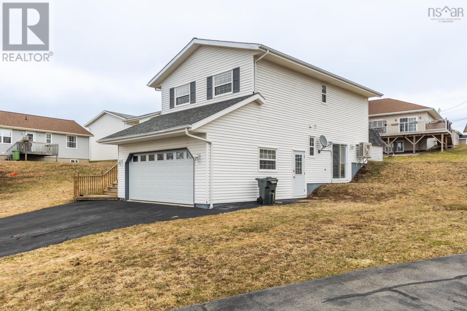 6 Placid Court, Yarmouth, Nova Scotia  B5A 4N5 - Photo 5 - 202601537