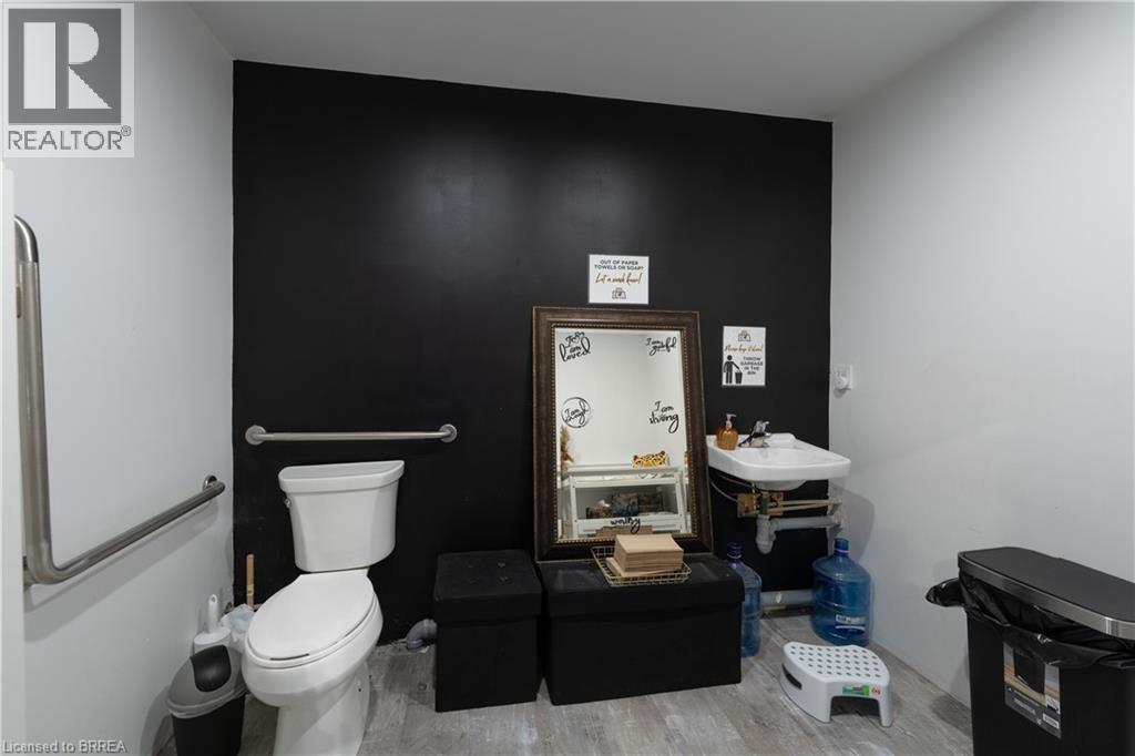 125 Sherwood Drive Unit# 37, Brantford, Ontario  N3T 6J9 - Photo 13 - 40815526