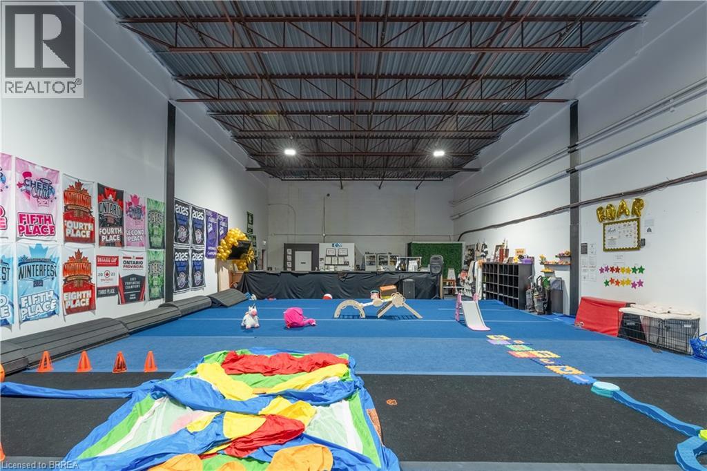 125 Sherwood Drive Unit# 37, Brantford, Ontario  N3T 6J9 - Photo 7 - 40815526