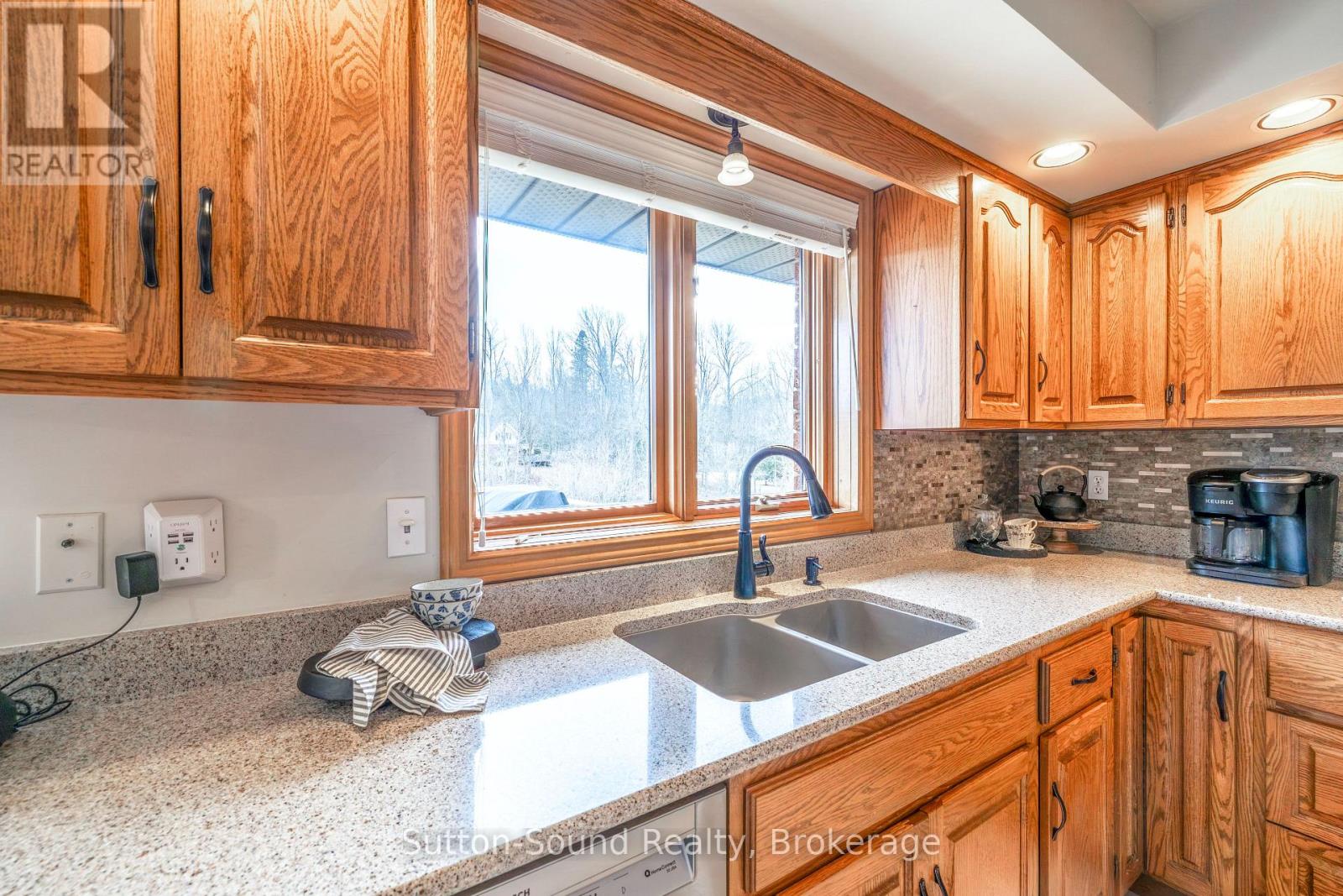 735 15th A Street W, Owen Sound, Ontario  N4K 6V7 - Photo 14 - X12955256