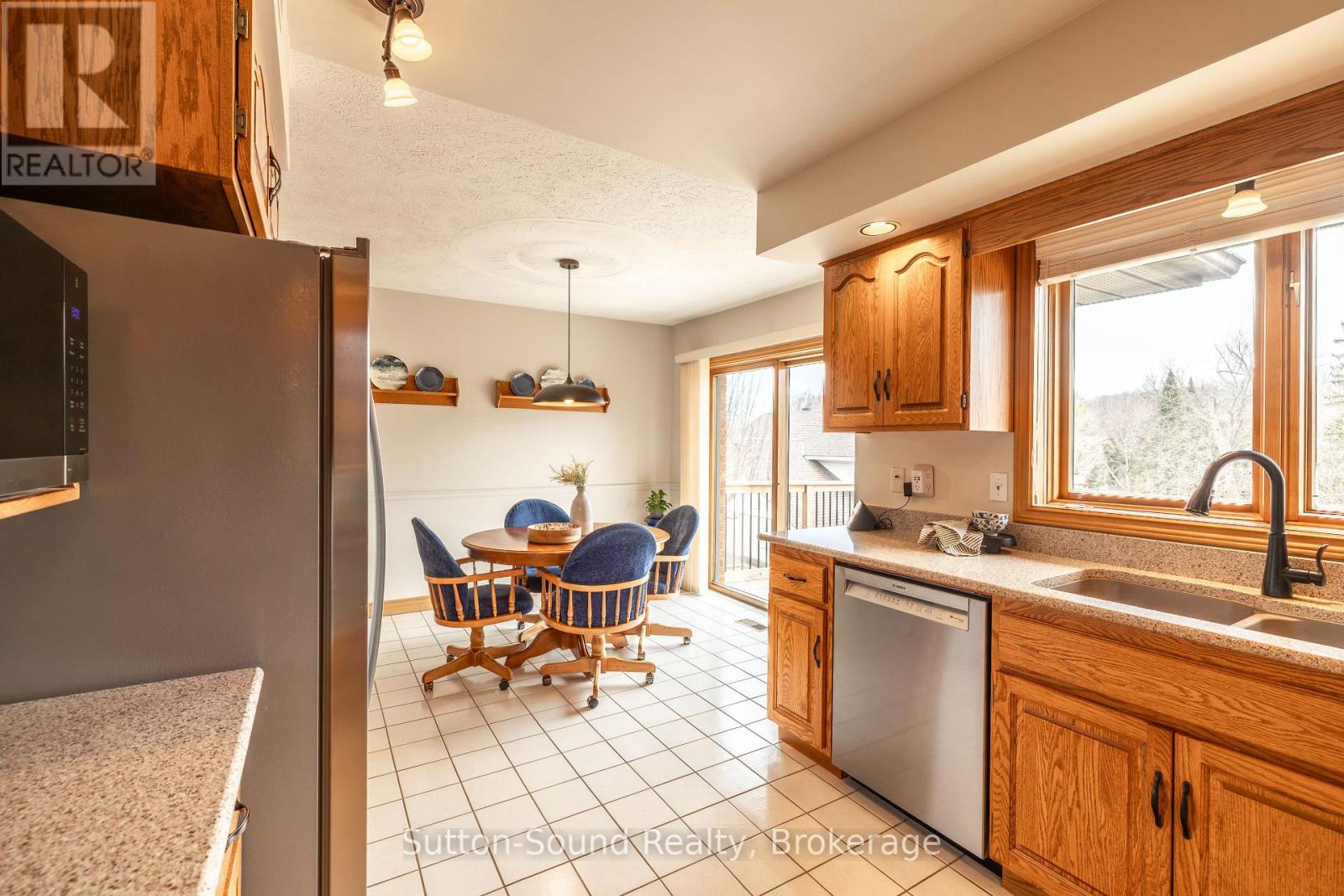 735 15th A Street W, Owen Sound, Ontario  N4K 6V7 - Photo 11 - X12955256